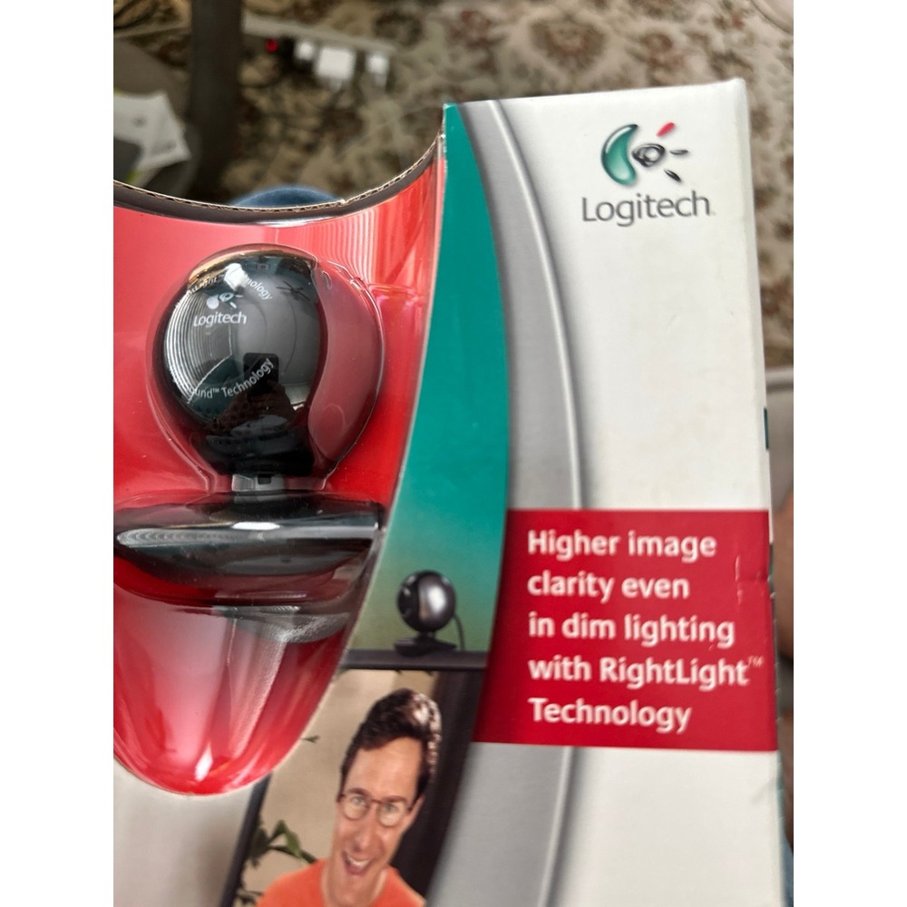 NIB Logitech Webcam QuickCam Communicate STX Built in Microphone new - Picture 9 of 12
